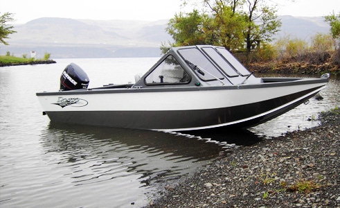 Aluminum Fishing Boat with High Windshield Covers