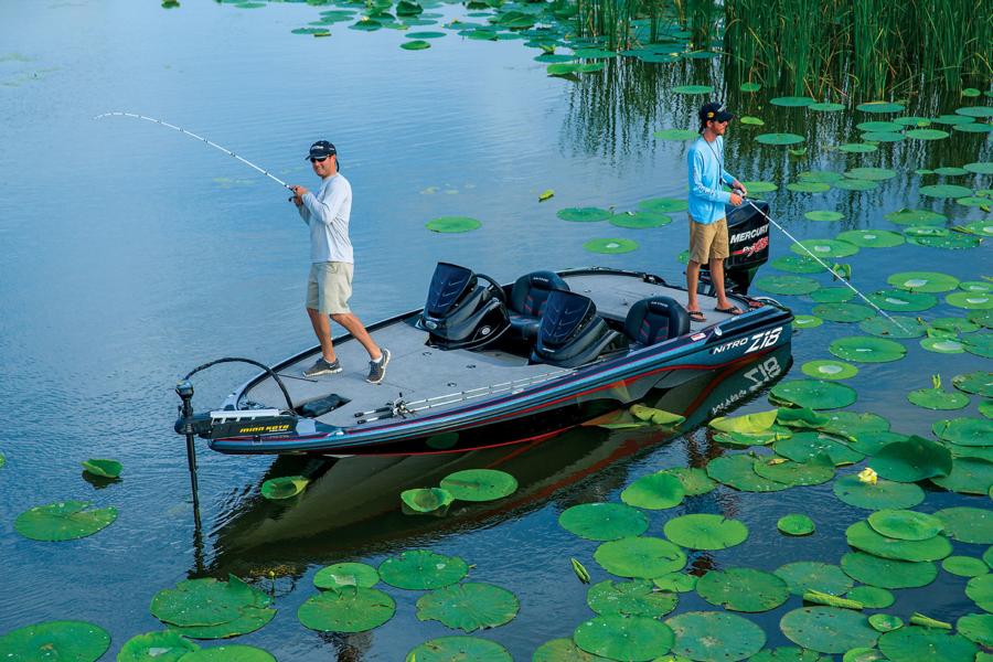 Eevelle Nitro Z18 Wide Bass Boat Cover